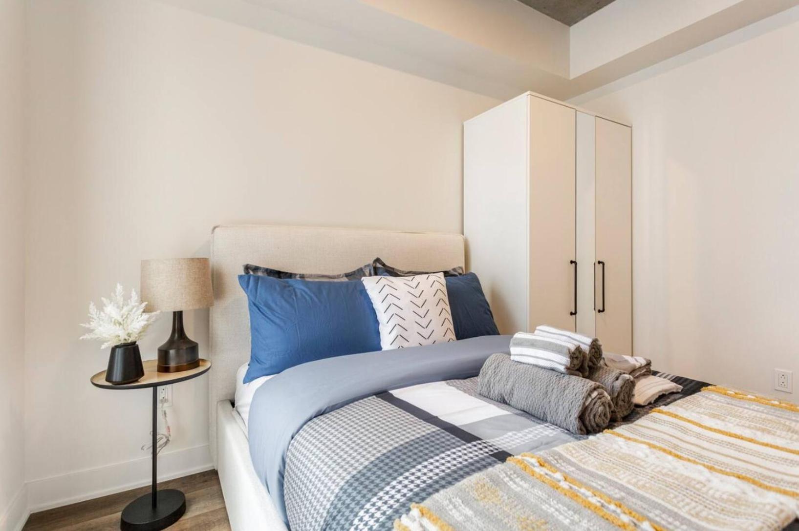 2Br+Gym For Vip Corporate & Students Downtown Mtl Apartment Montreal Exterior photo